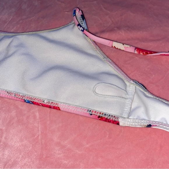 Y2K Skimpy Bikini Top 90s butterflies Butterfly Design Hot Pink Small Like New - Picture 9 of 10